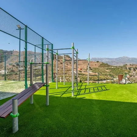2 Bedrooms Bayview Hills Nerja Appartamento